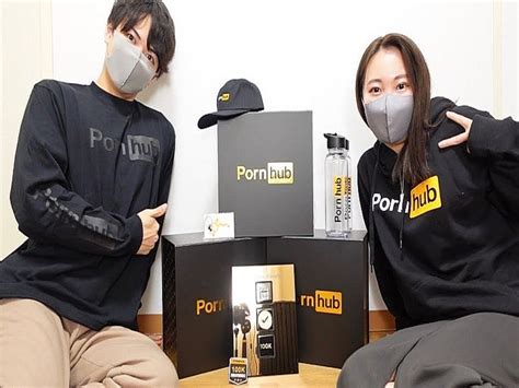 えむゆみ|日本人初の「Pornhuber」えむゆみカップル、給与明細を公開 .